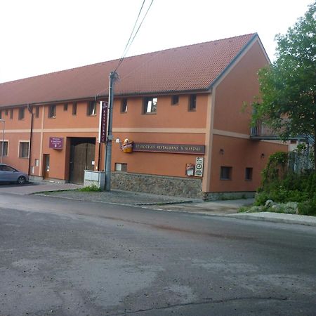 Penzion V Mastali Kněževes Екстериор снимка