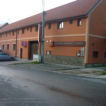 Penzion V Mastali Kněževes Екстериор снимка